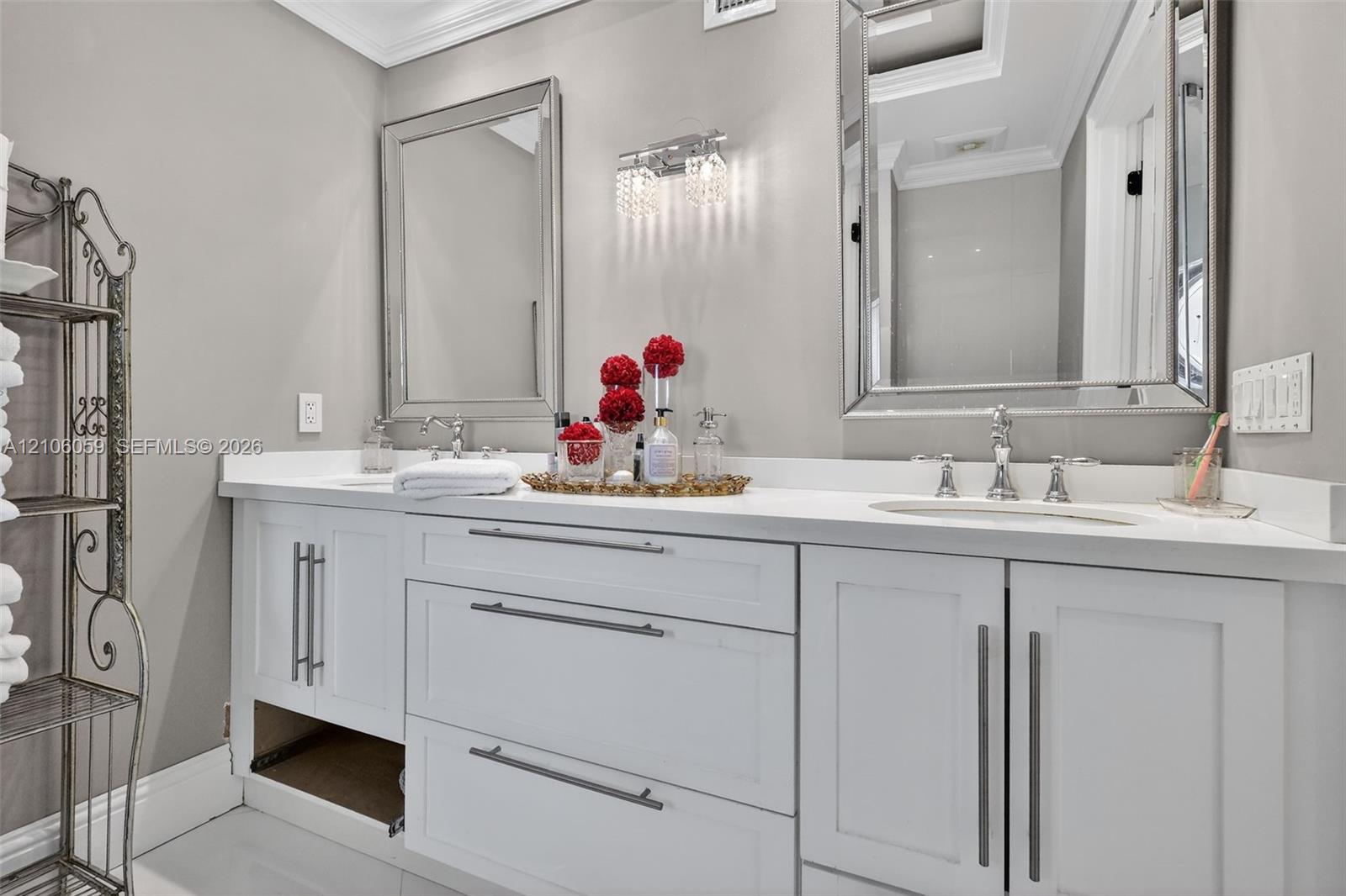 Ver detalles PH9 3 / 3 1880 sq. ft. $ 2026-10-13 0 foto
