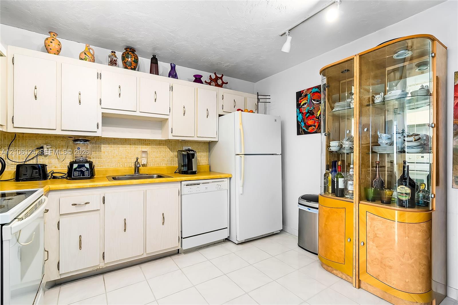 2208 2 / 2 1233 sq. ft. $ 2026-10-13 0 Photo
