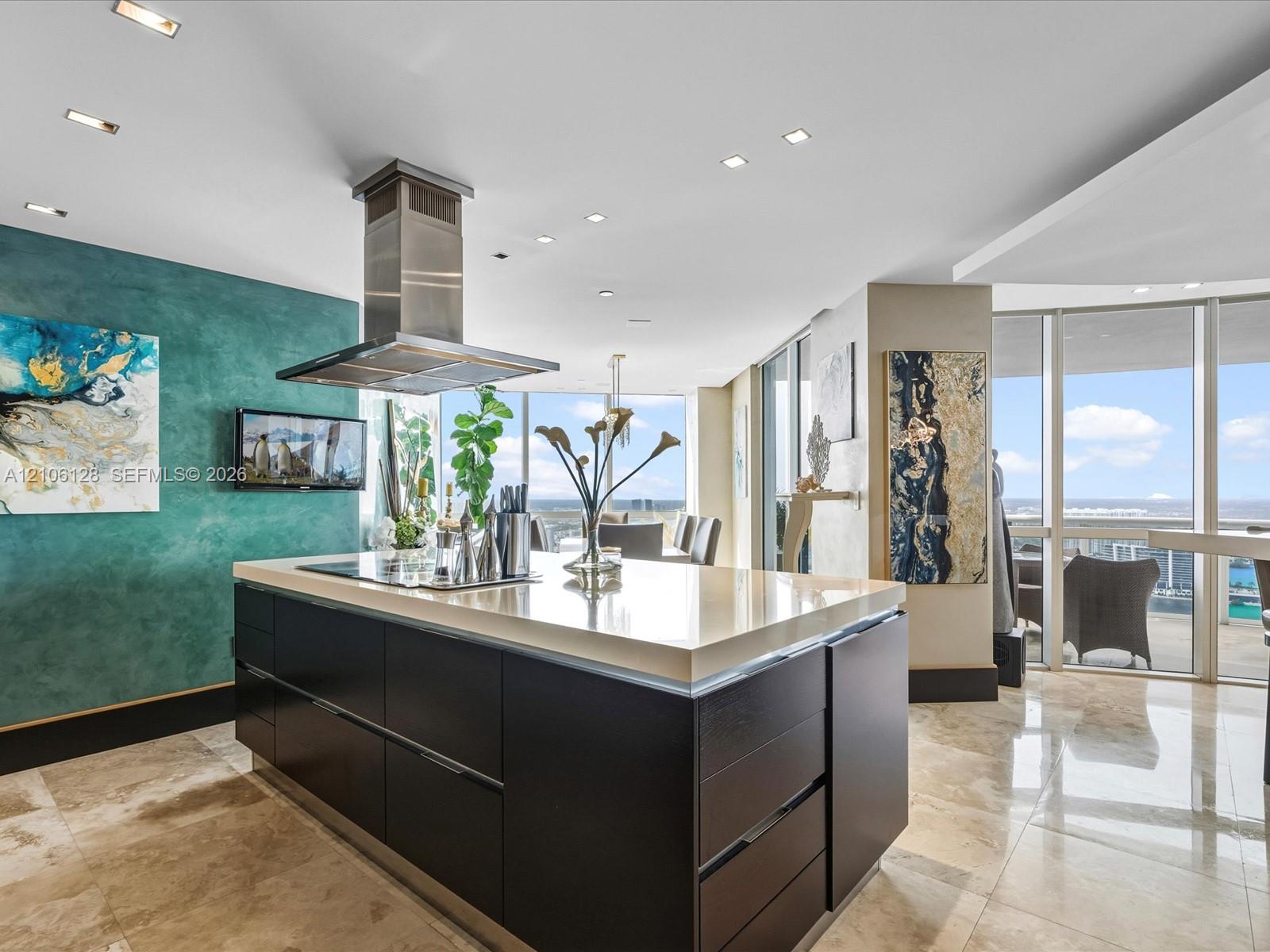 5101 3 / 4 3016 sq. ft. $ 2026-10-13 0 Photo