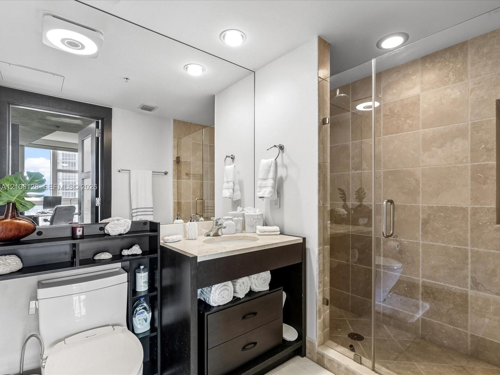 5101 3 / 4 3016 sq. ft. $ 2026-10-13 0 Photo