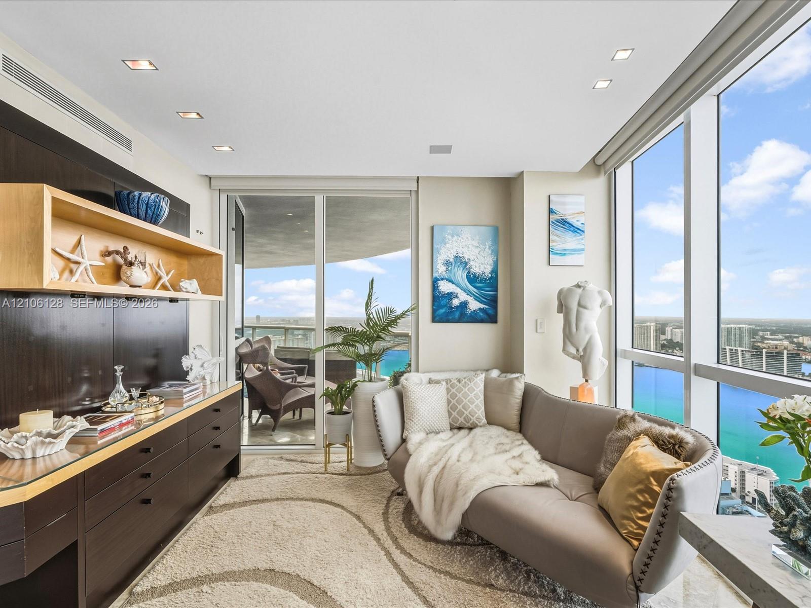 5101 3 / 4 3016 sq. ft. $ 2026-10-13 0 Photo
