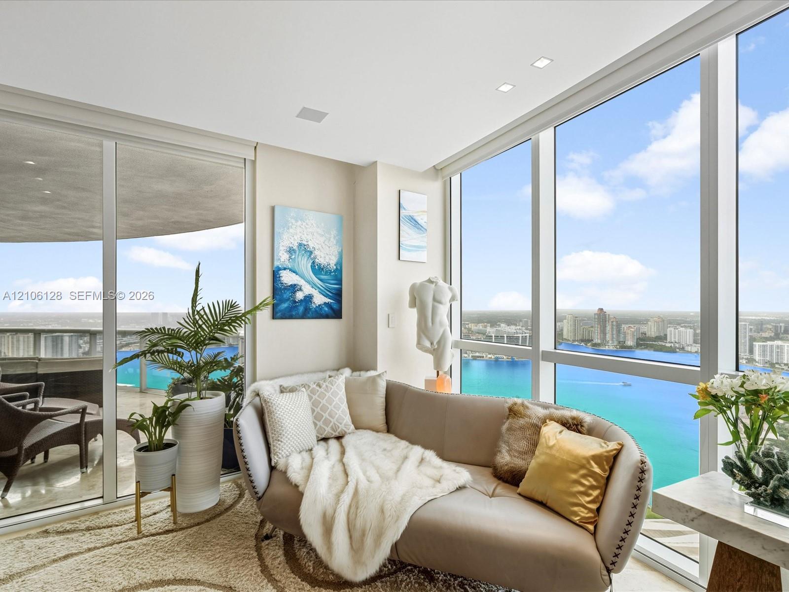 5101 3 / 4 3016 sq. ft. $ 2026-10-13 0 Photo