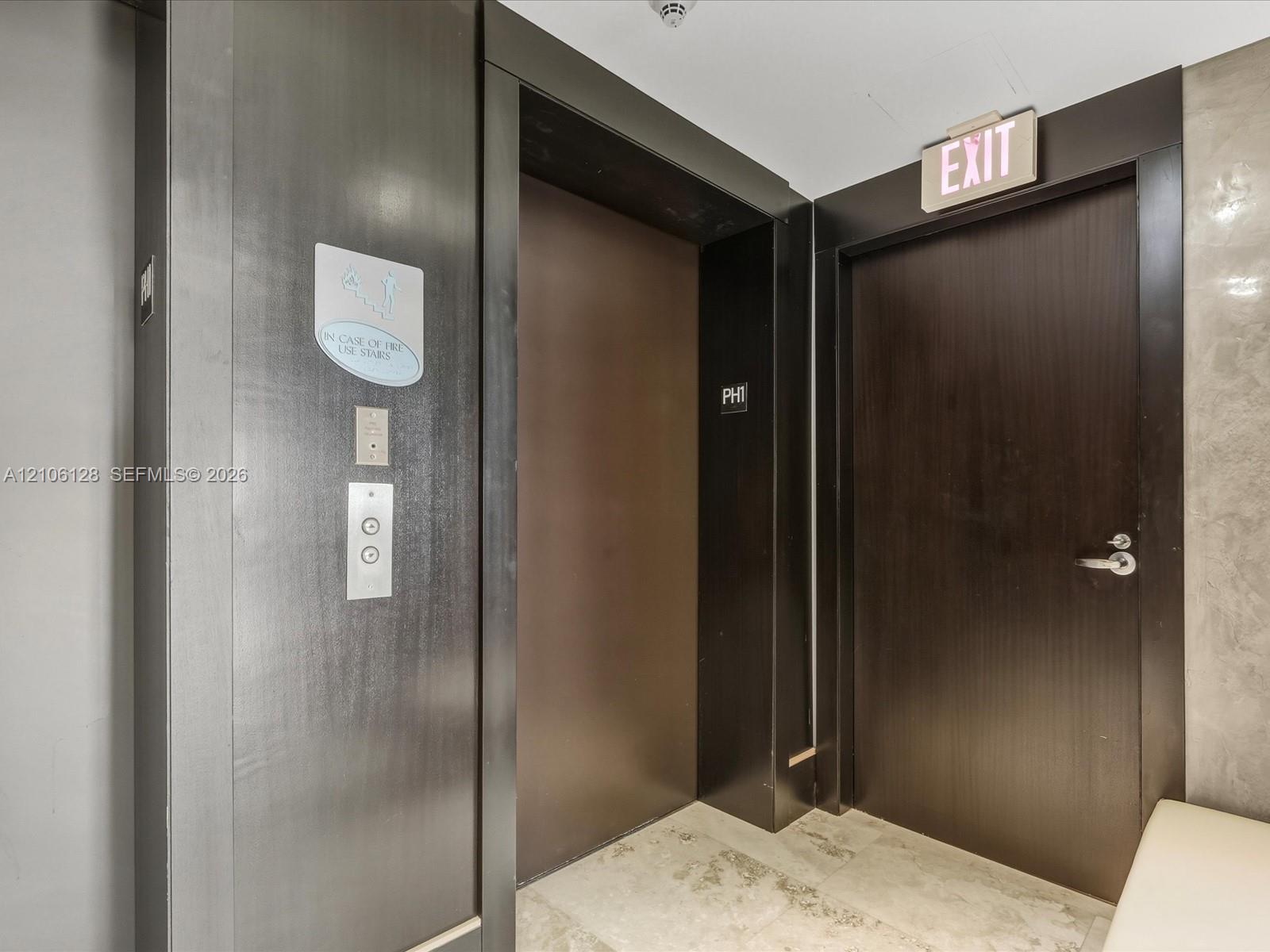 5101 3 / 4 3016 sq. ft. $ 2026-10-13 0 Photo