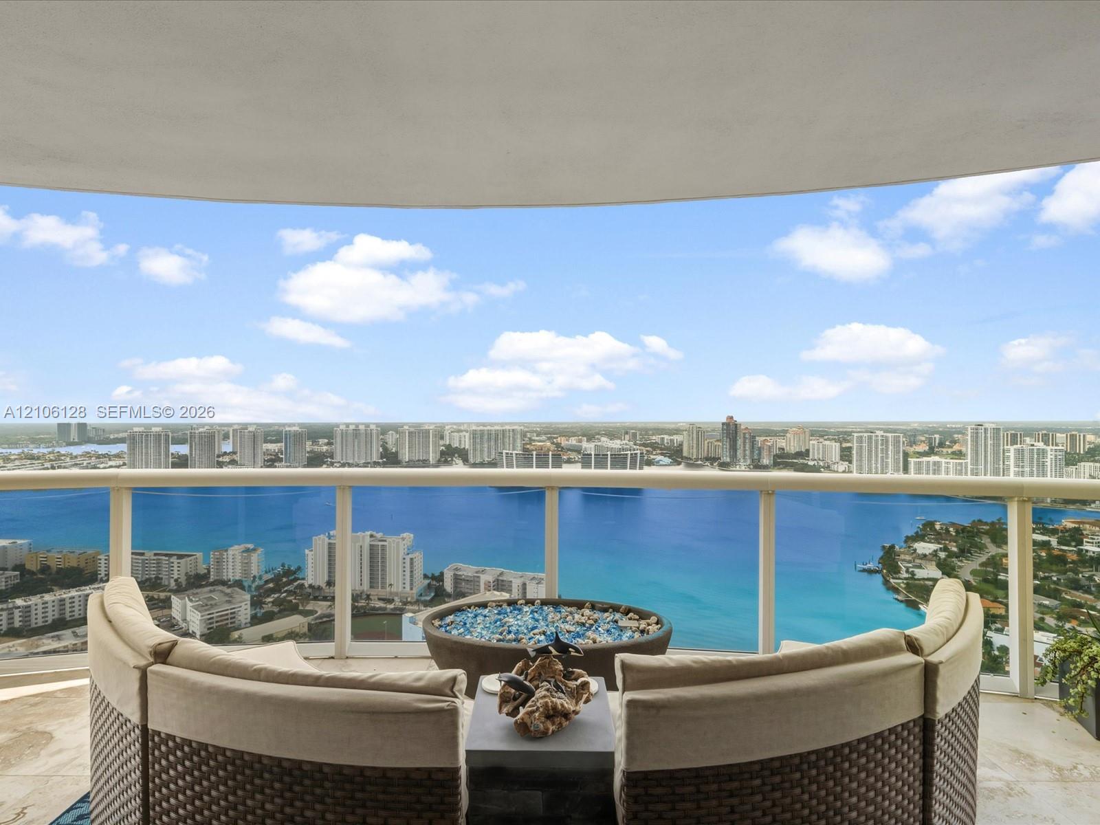 5101 3 / 4 3016 sq. ft. $ 2026-10-13 0 Photo