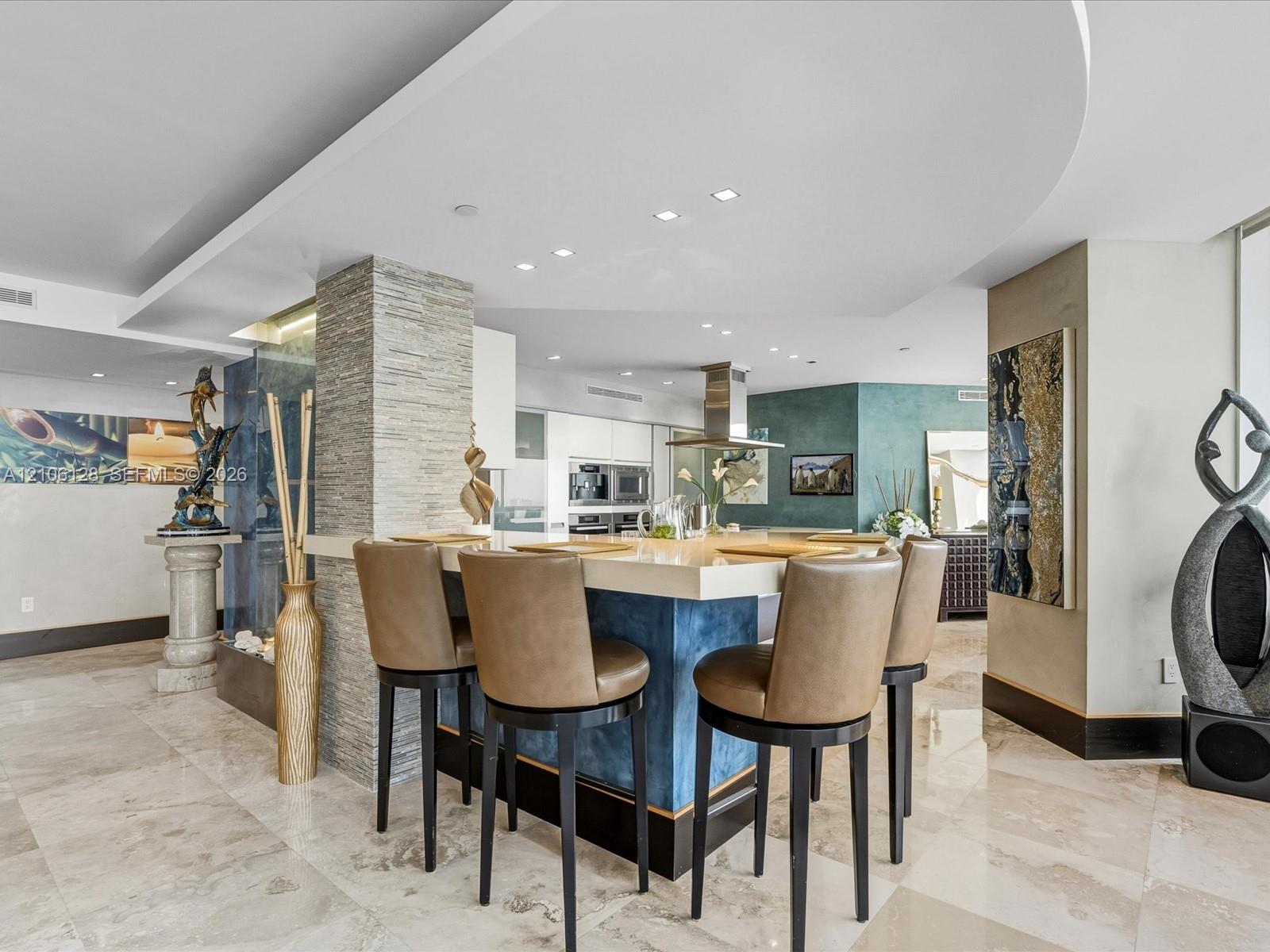 5101 3 / 4 3016 sq. ft. $ 2026-10-13 0 Photo