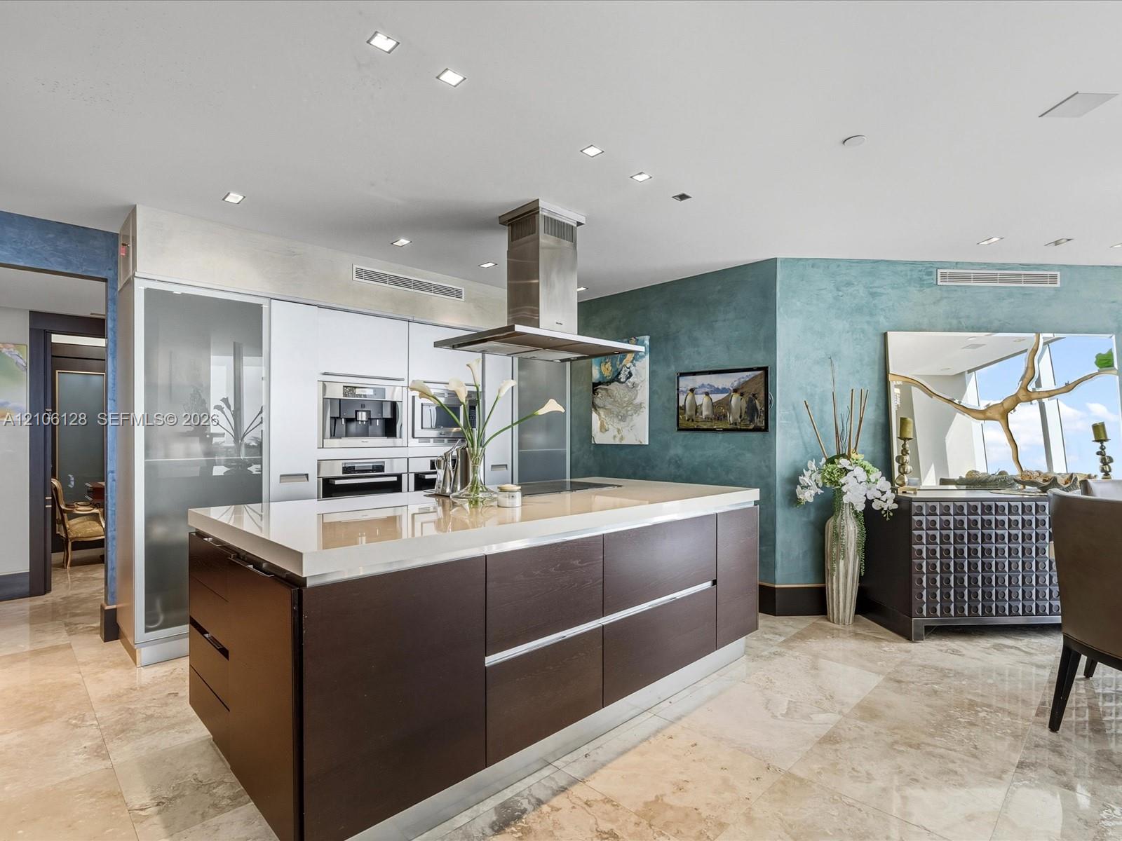 5101 3 / 4 3016 sq. ft. $ 2026-10-13 0 Photo