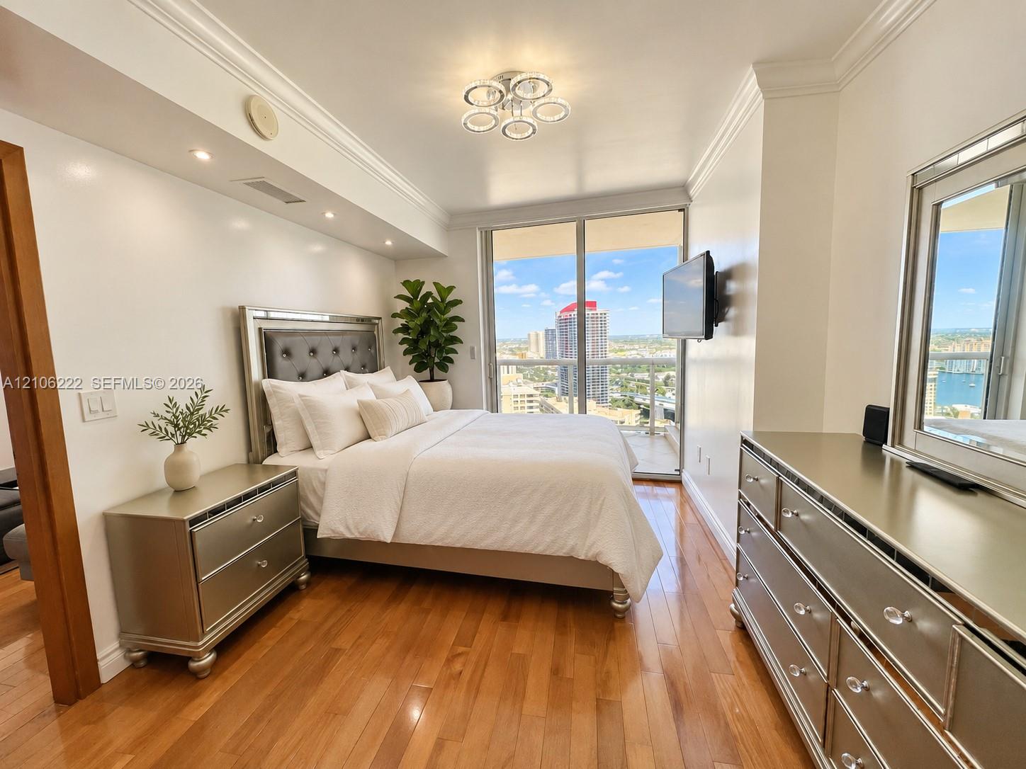 2608 3 / 3 1571 sq. ft. $ 2026-10-13 0 foto