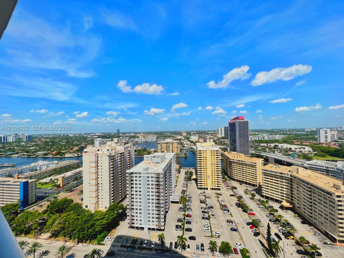 2608 3 / 3 1571 sq. ft. $ 2026-10-13 0 foto
