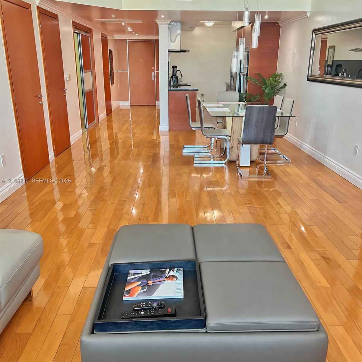 2608 3 / 3 1571 sq. ft. $ 2026-10-13 0 foto