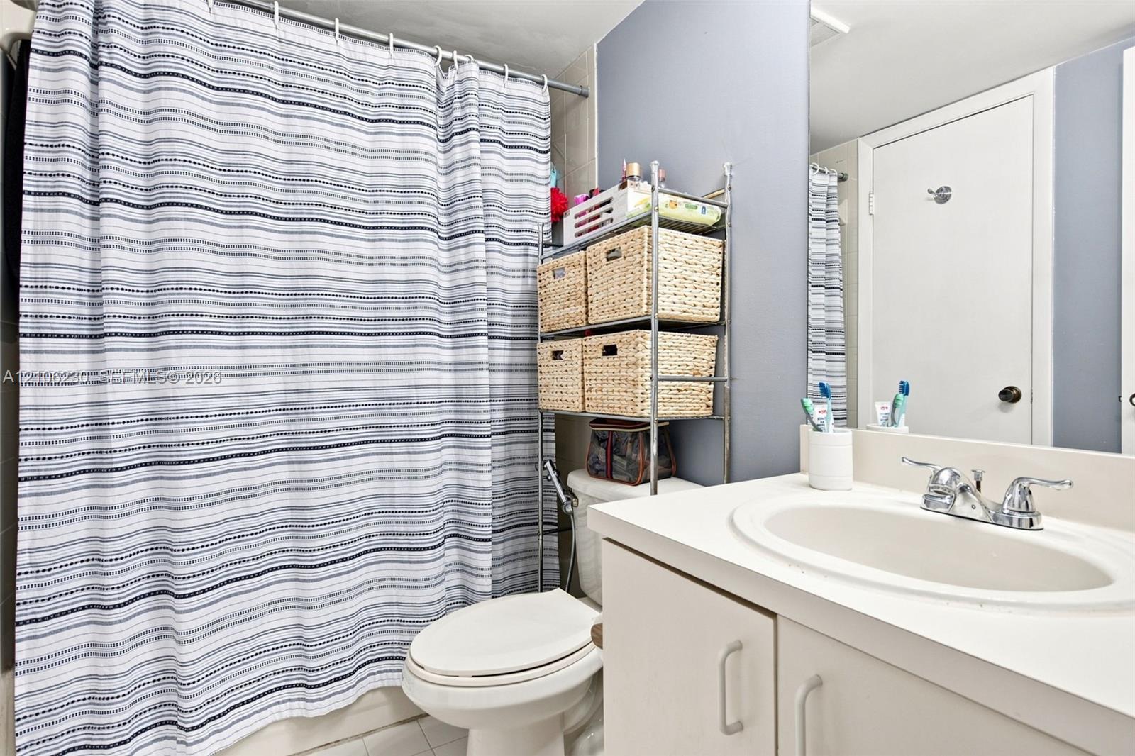 207 1 / 1 813 sq. ft. $ 2026-10-13 0 foto