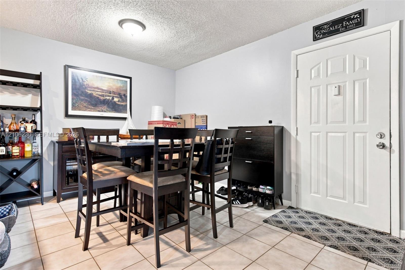 207 1 / 1 813 sq. ft. $ 2026-10-13 0 foto