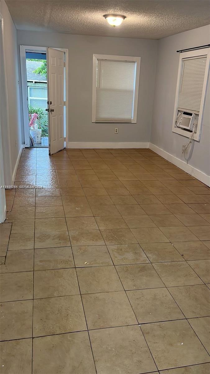   /  1455 sq. ft. $ 2026-10-14 0 Photo