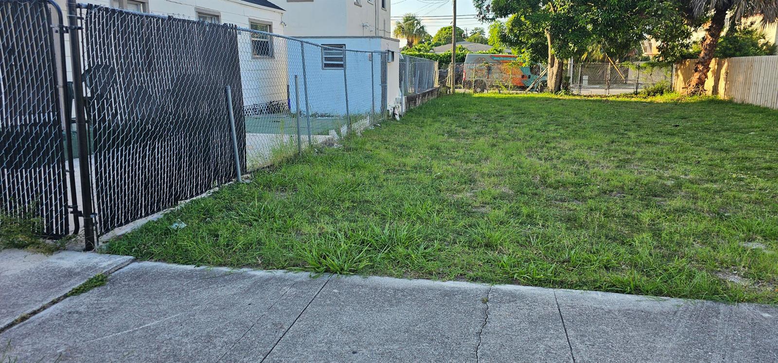   / 0  sq. ft. $ 2026-10-15 0 foto