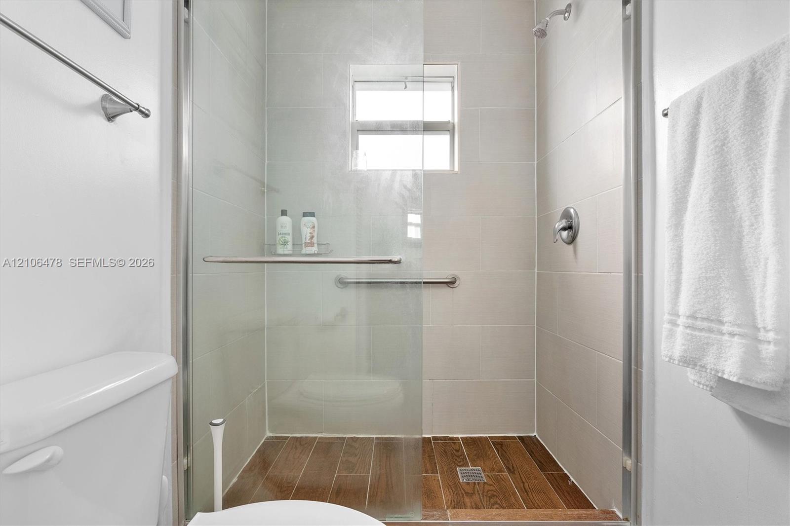   /  2659 sq. ft. $ 2026-10-22 0 foto