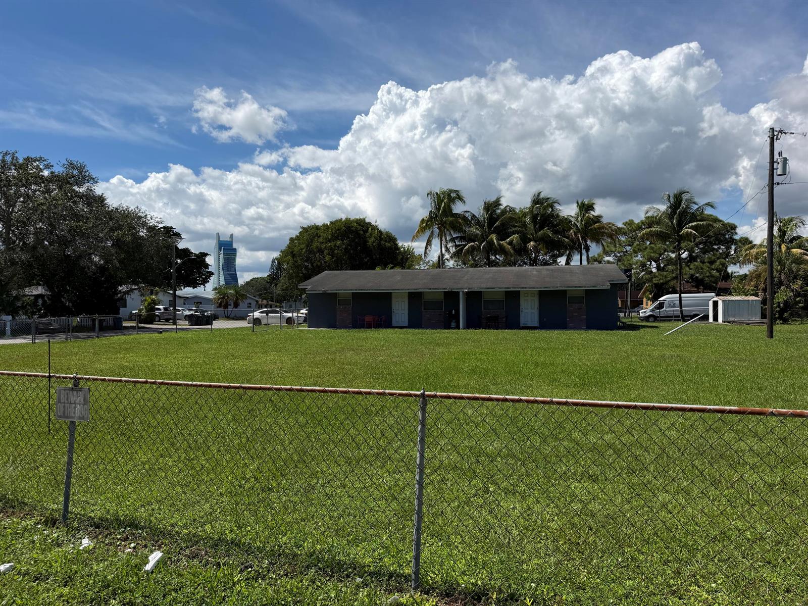 Ver detalles / 0 1916 sq. ft. $ 2026-10-15 0 foto