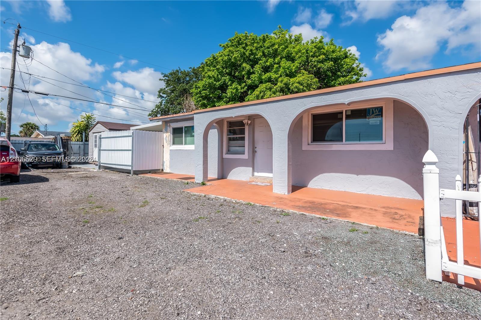   /  2079 sq. ft. $ 2026-10-14 0 foto