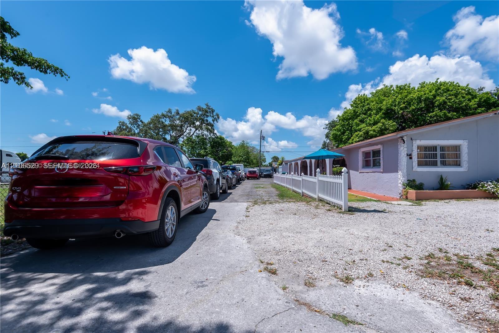   /  2079 sq. ft. $ 2026-10-14 0 foto