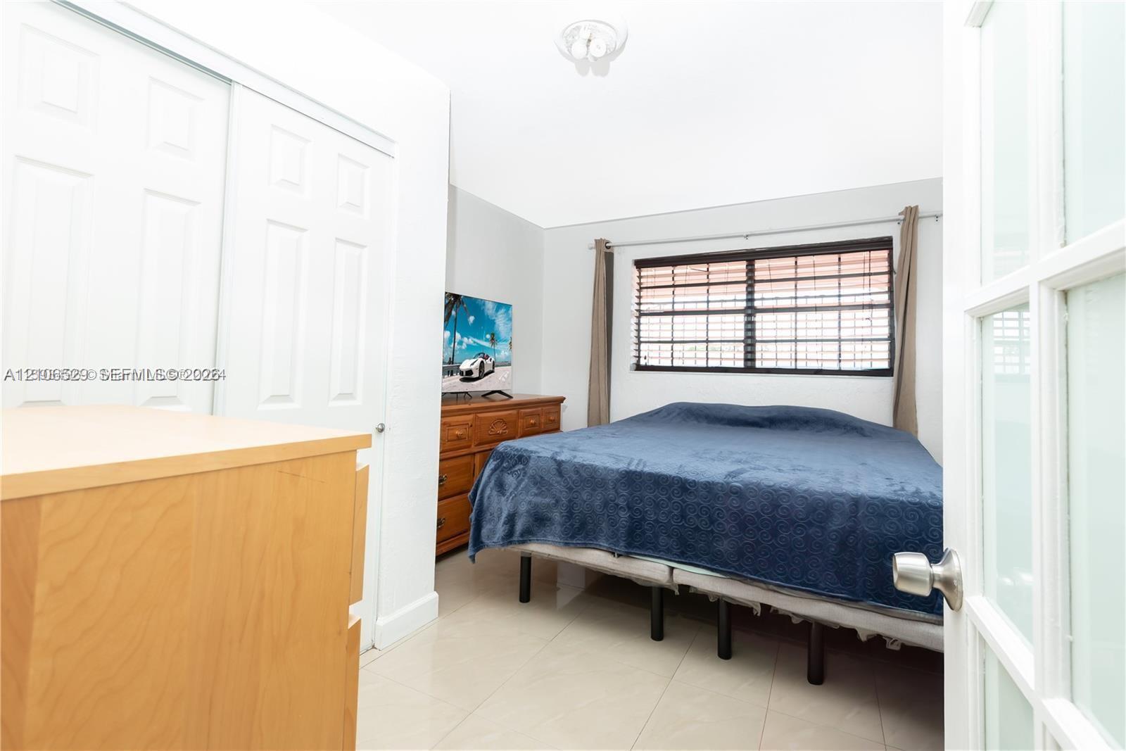   /  2079 sq. ft. $ 2026-10-14 0 foto