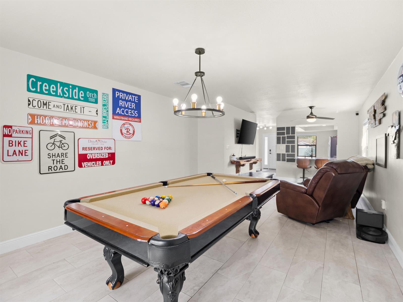 Ver detalles 159 2 / 2 1218 sq. ft. $ 2026-10-15 0 foto