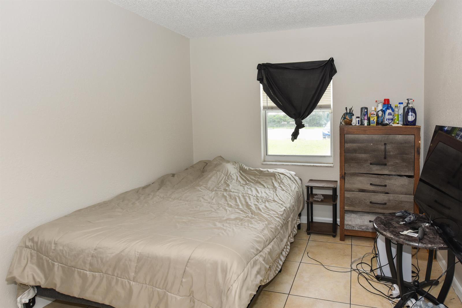  / 0  sq. ft. $ 2026-10-16 0 foto