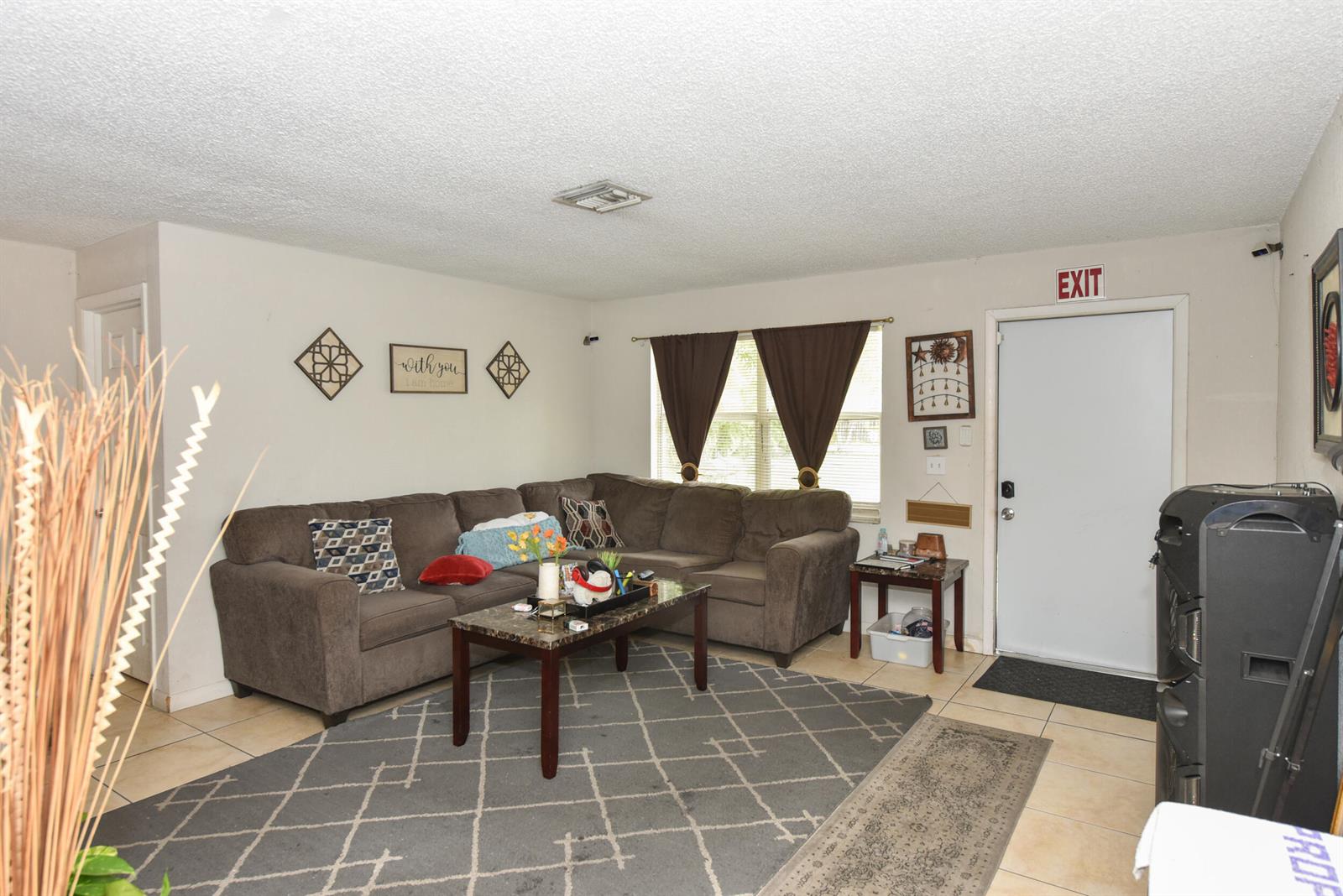   / 0  sq. ft. $ 2026-10-16 0 foto