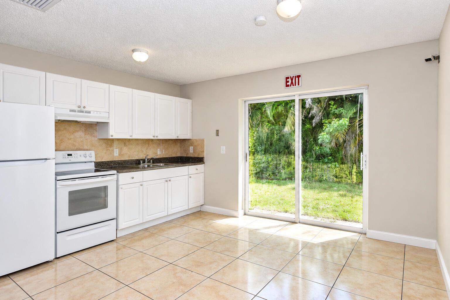   / 0  sq. ft. $ 2026-10-16 0 foto