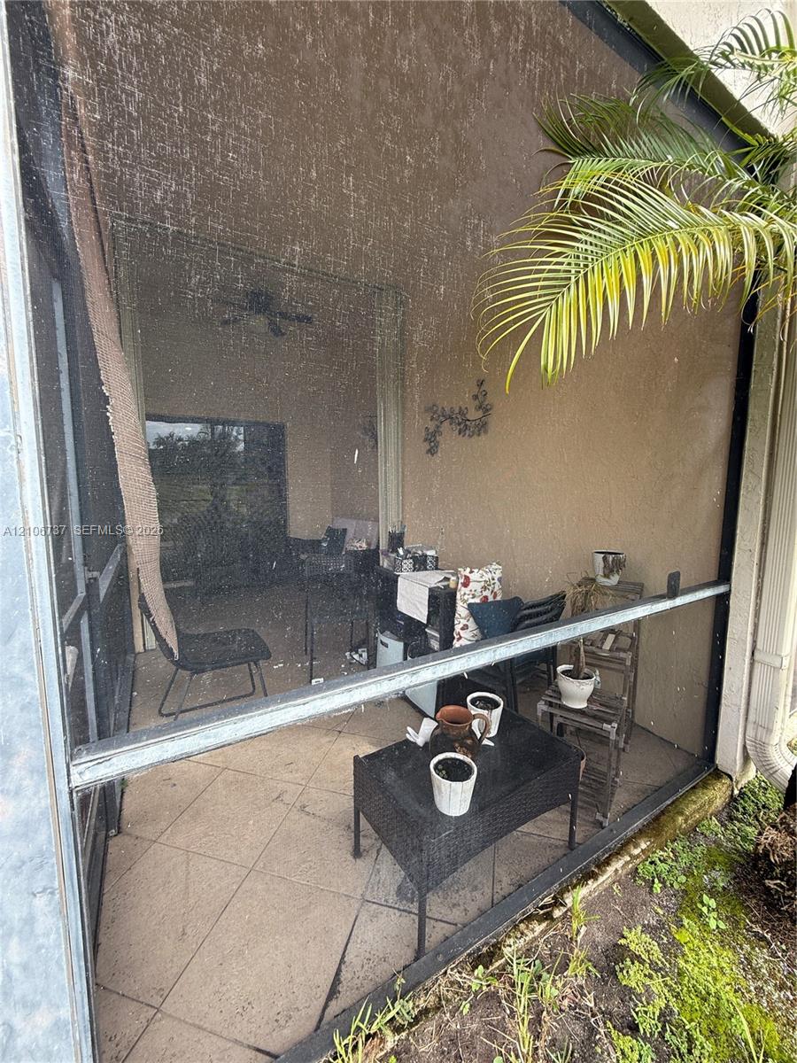 Ver detalles 5225 3 / 3 1793 sq. ft. $ 2026-10-14 0 foto