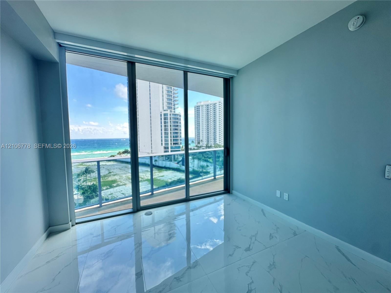See details 803 2 / 3 1361 sq. ft. $ 2026-10-14 0 Photo