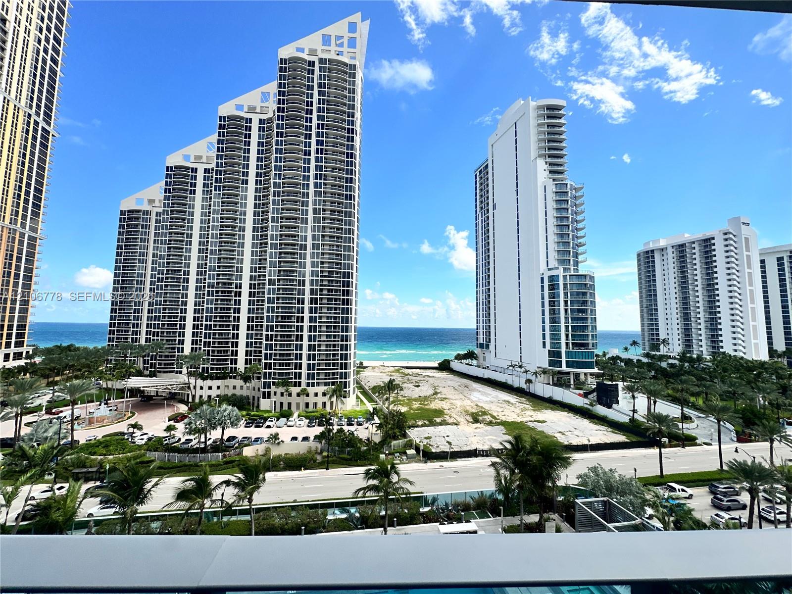See details 803 2 / 3 1361 sq. ft. $ 2026-10-14 0 Photo