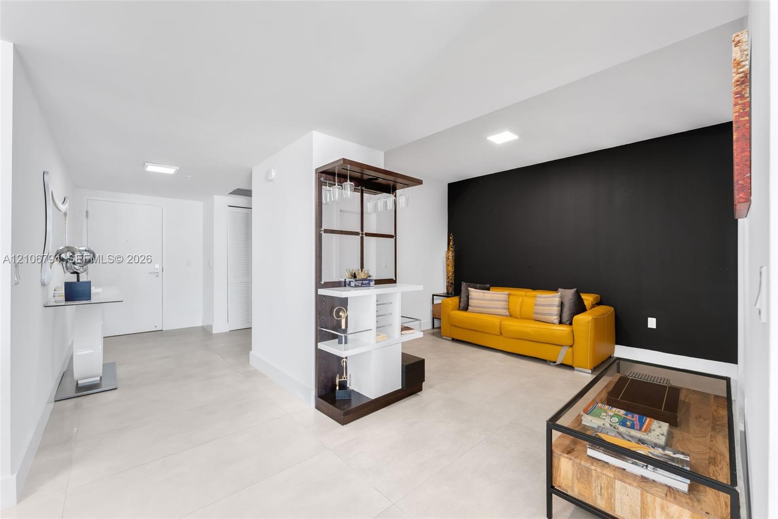 See details 4-1603 3 / 3 1524 sq. ft. $ 2026-10-14 0 Photo