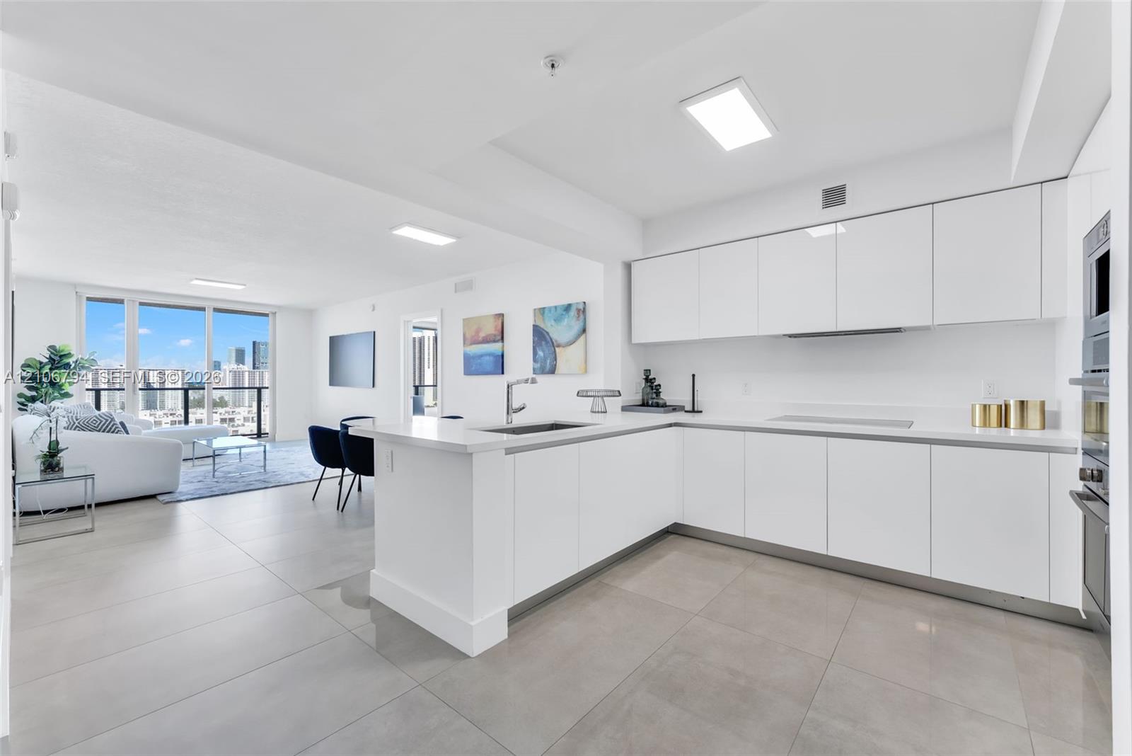 See details 4-1603 3 / 3 1524 sq. ft. $ 2026-10-14 0 Photo