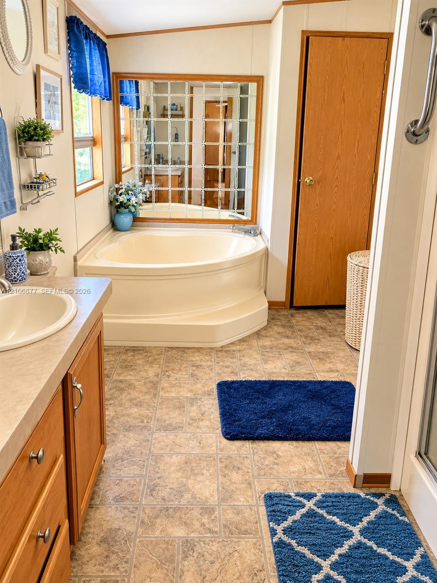  3 / 2 1782 sq. ft. $ 2026-10-14 0 foto