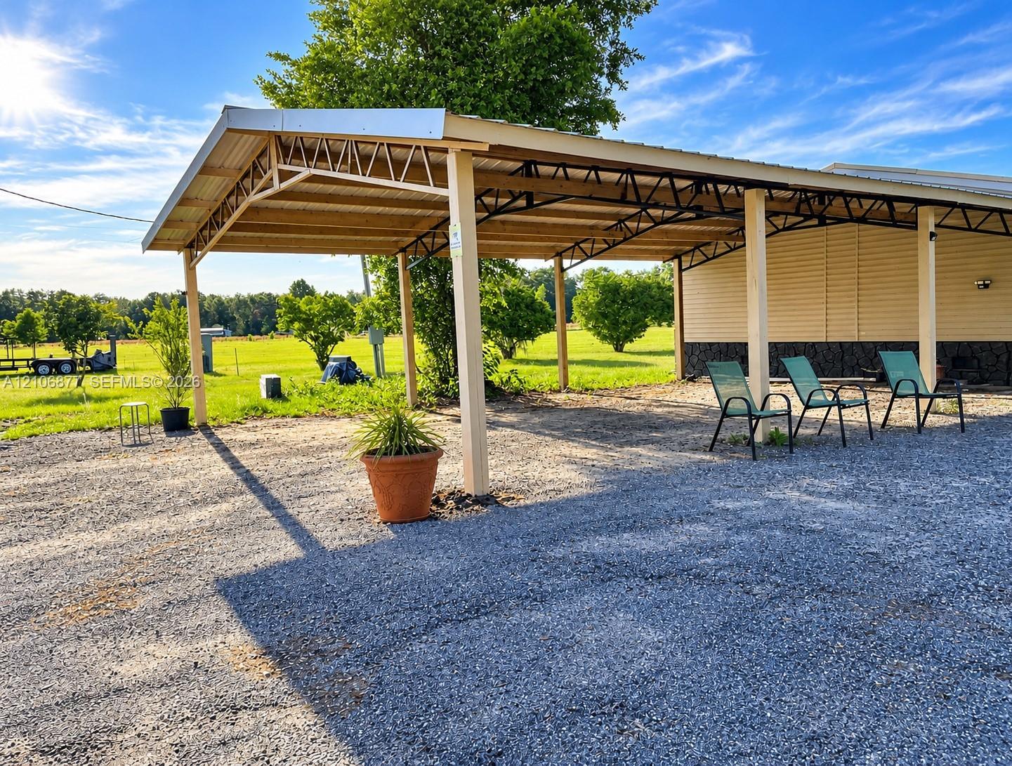  3 / 2 1782 sq. ft. $ 2026-10-14 0 foto