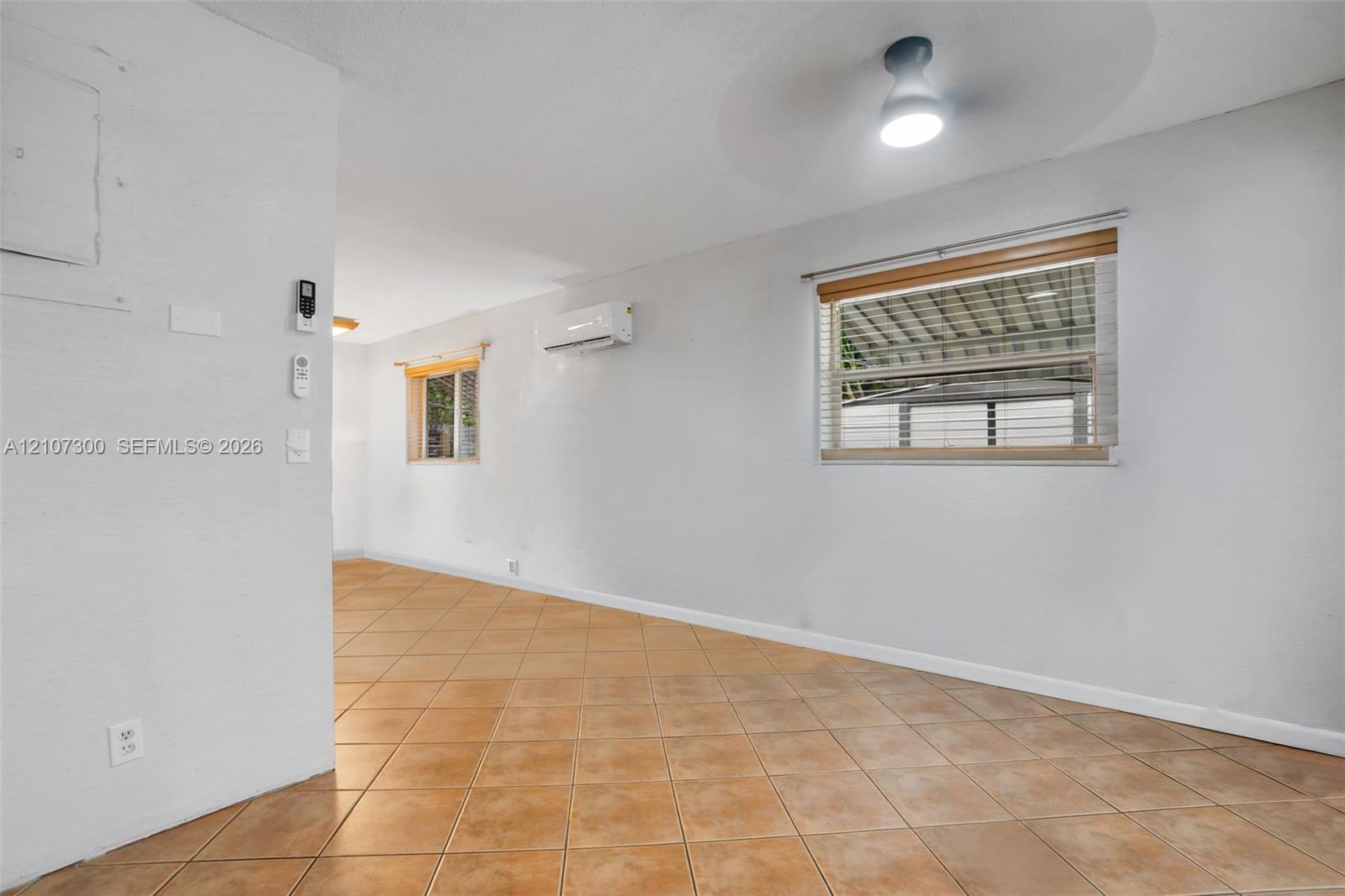   /  1828 sq. ft. $ 2026-10-15 0 foto