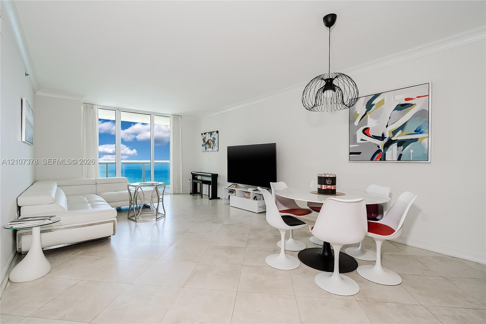 See details 3511 3 / 2 1554 sq. ft. $ 2026-10-15 0 Photo
