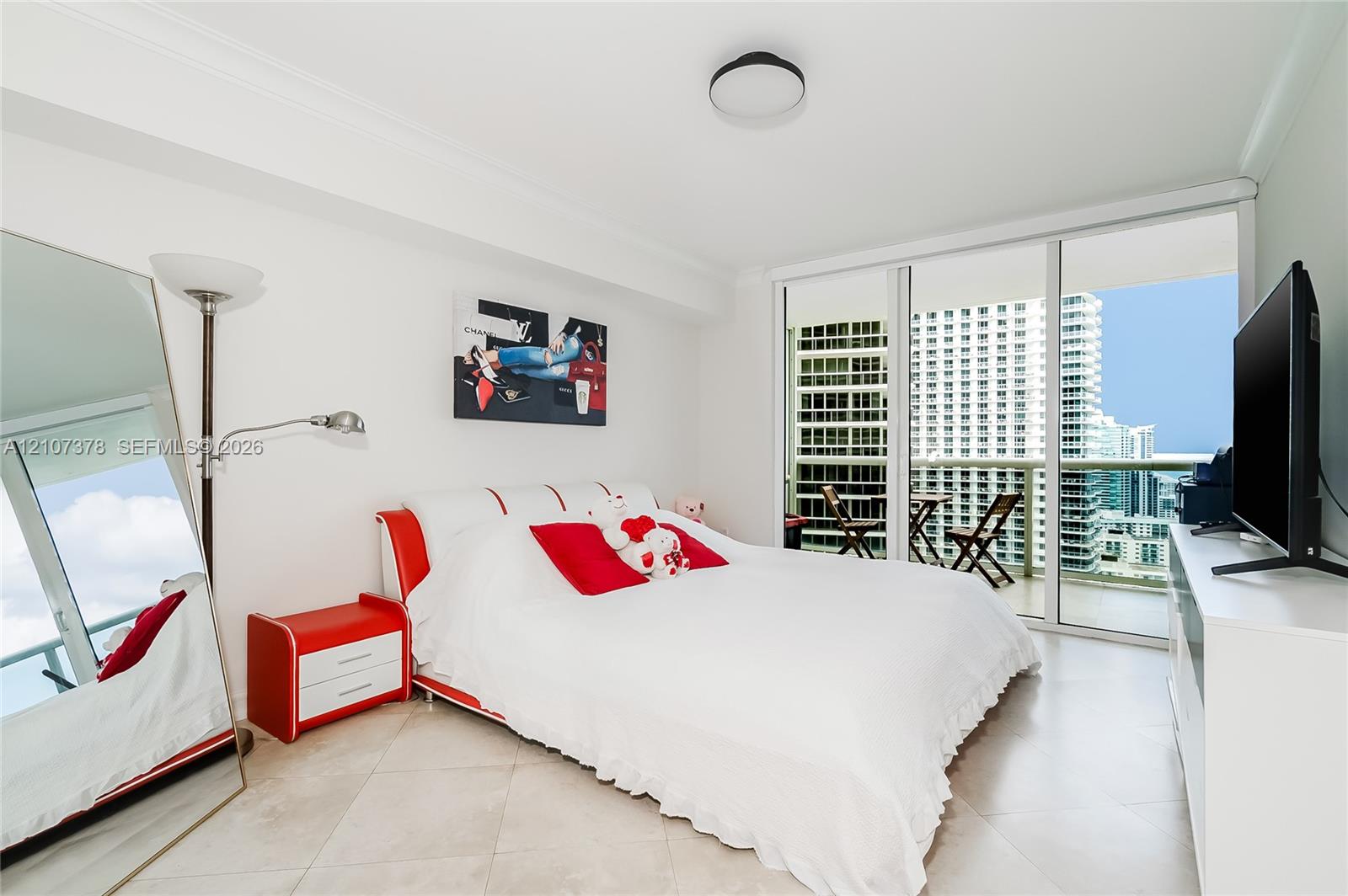 See details 3511 3 / 2 1554 sq. ft. $ 2026-10-15 0 Photo