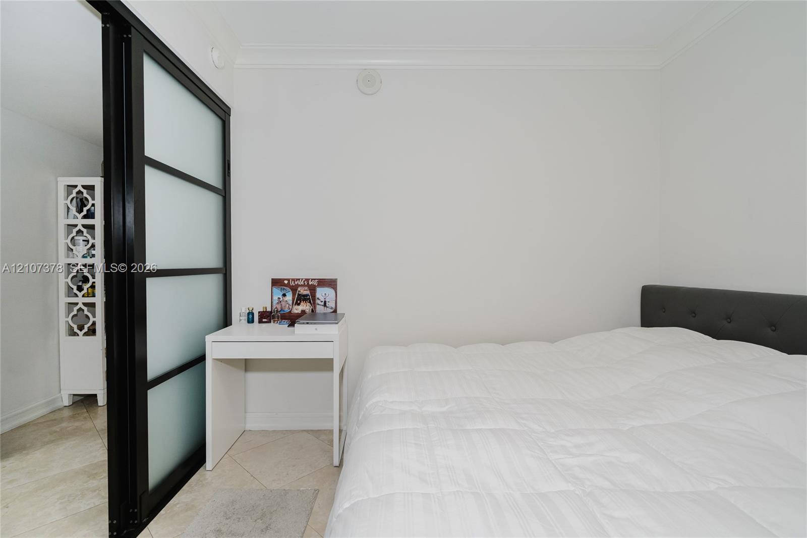 See details 3511 3 / 2 1554 sq. ft. $ 2026-10-15 0 Photo