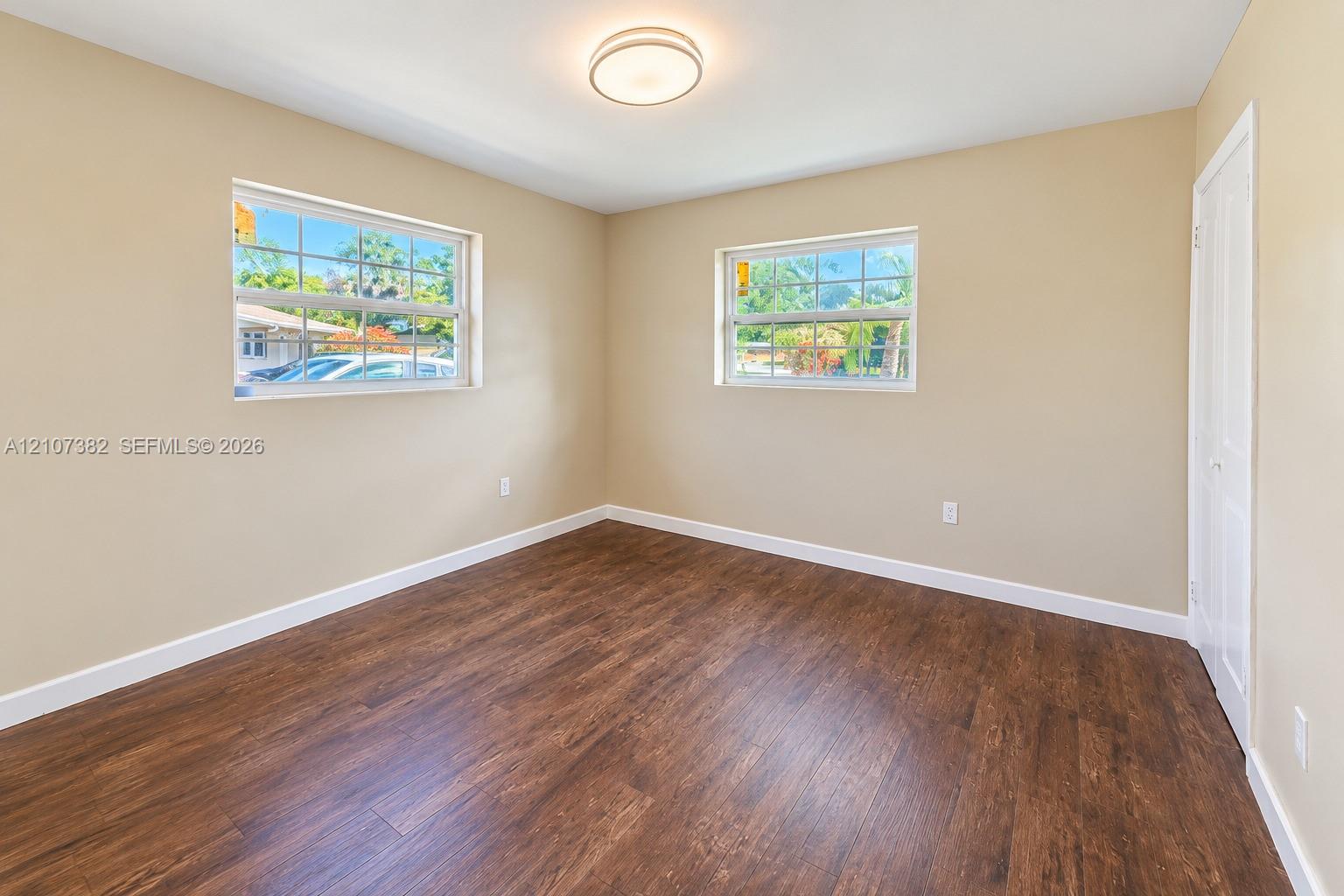 859 3 / 2 1210 sq. ft. $ 2026-10-15 0 Photo
