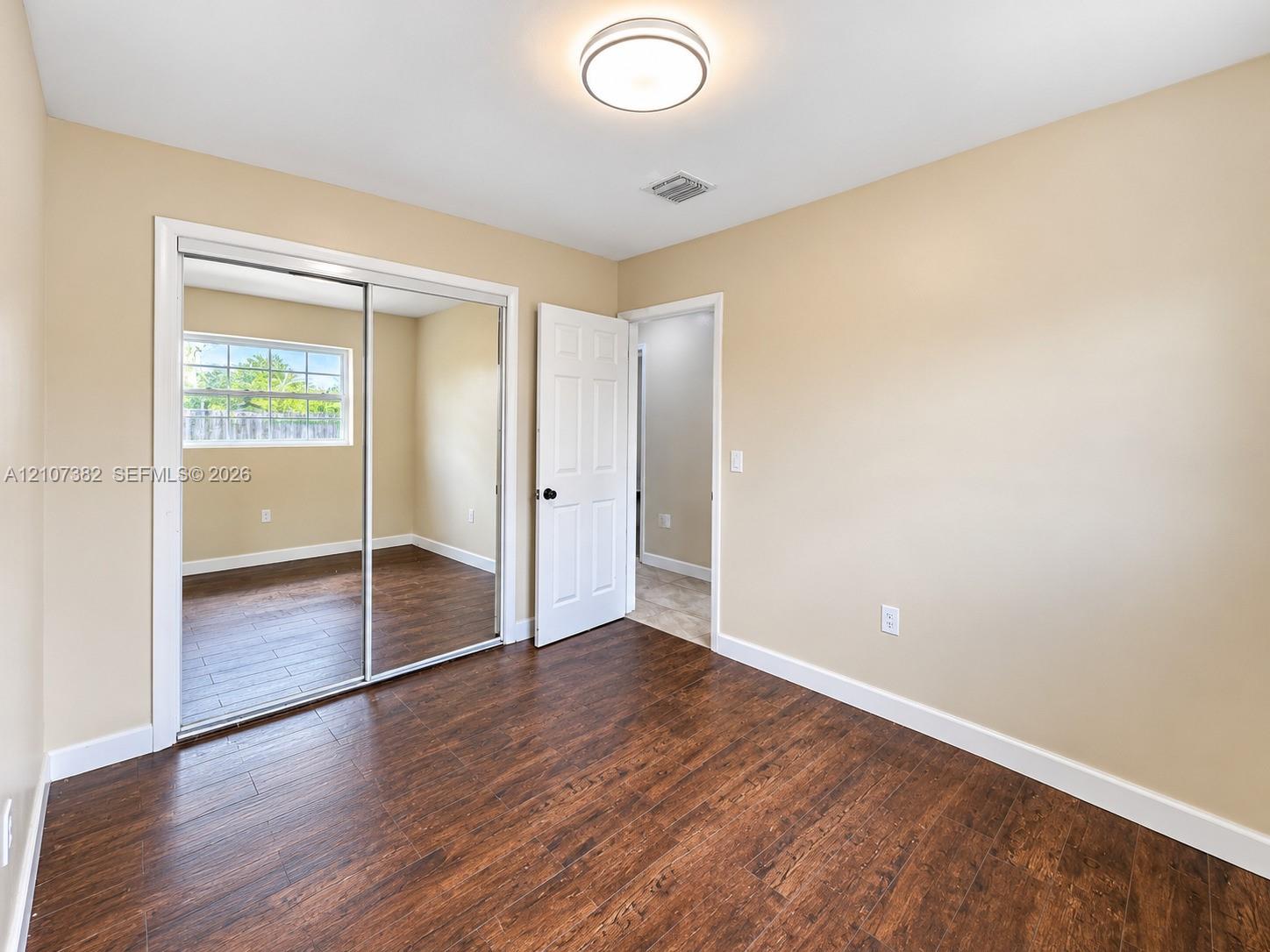 859 3 / 2 1210 sq. ft. $ 2026-10-15 0 Photo