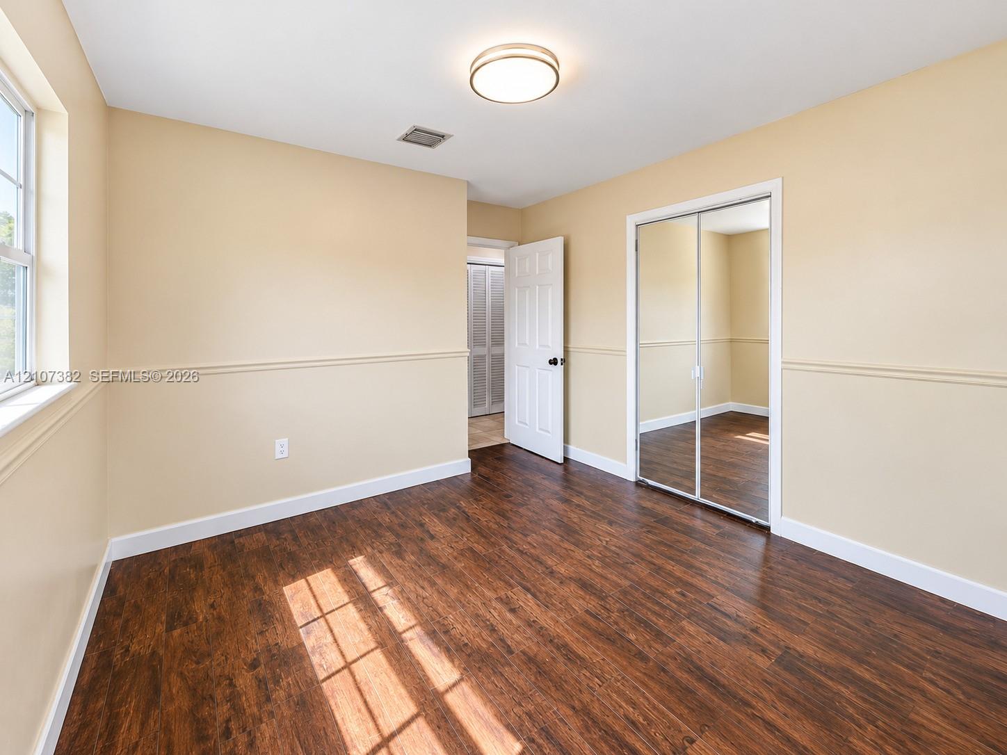 859 3 / 2 1210 sq. ft. $ 2026-10-15 0 Photo
