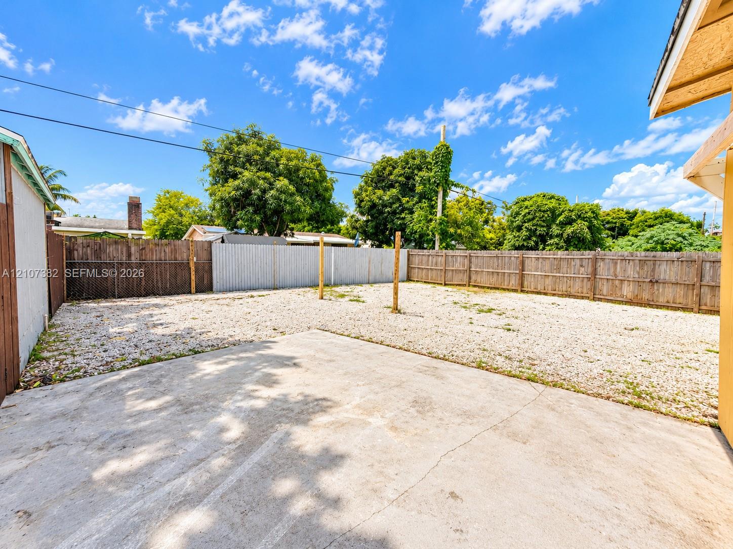 859 3 / 2 1210 sq. ft. $ 2026-10-15 0 Photo