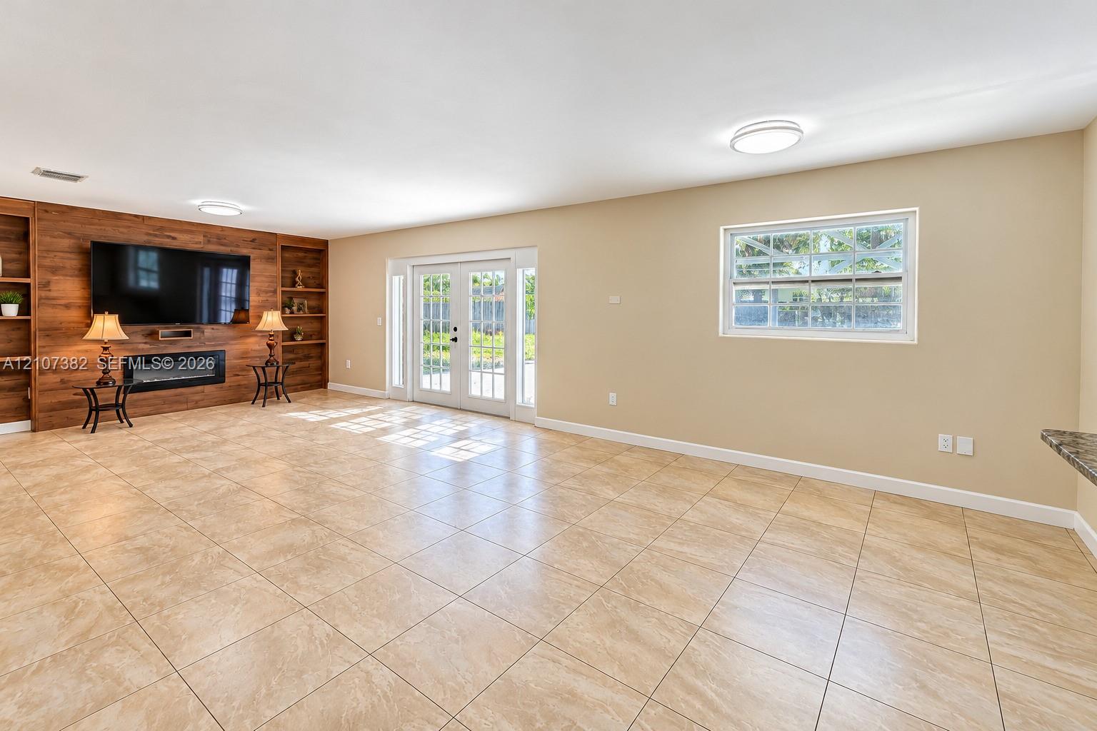 859 3 / 2 1210 sq. ft. $ 2026-10-15 0 Photo