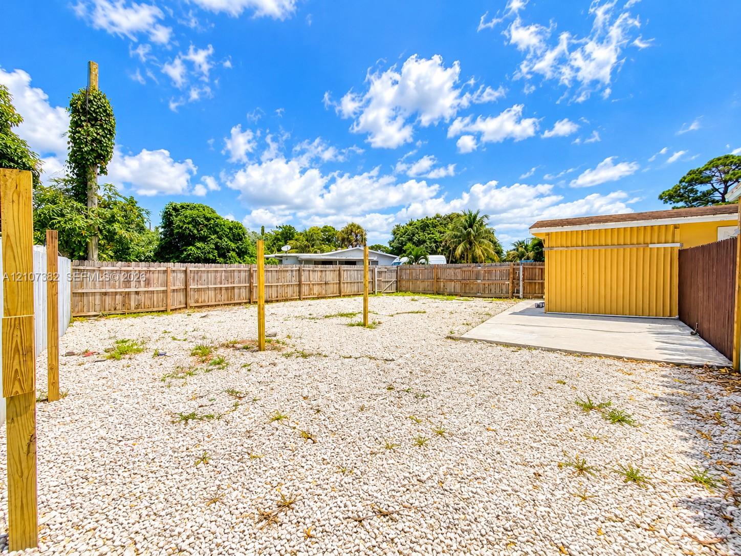 859 3 / 2 1210 sq. ft. $ 2026-10-15 0 Photo