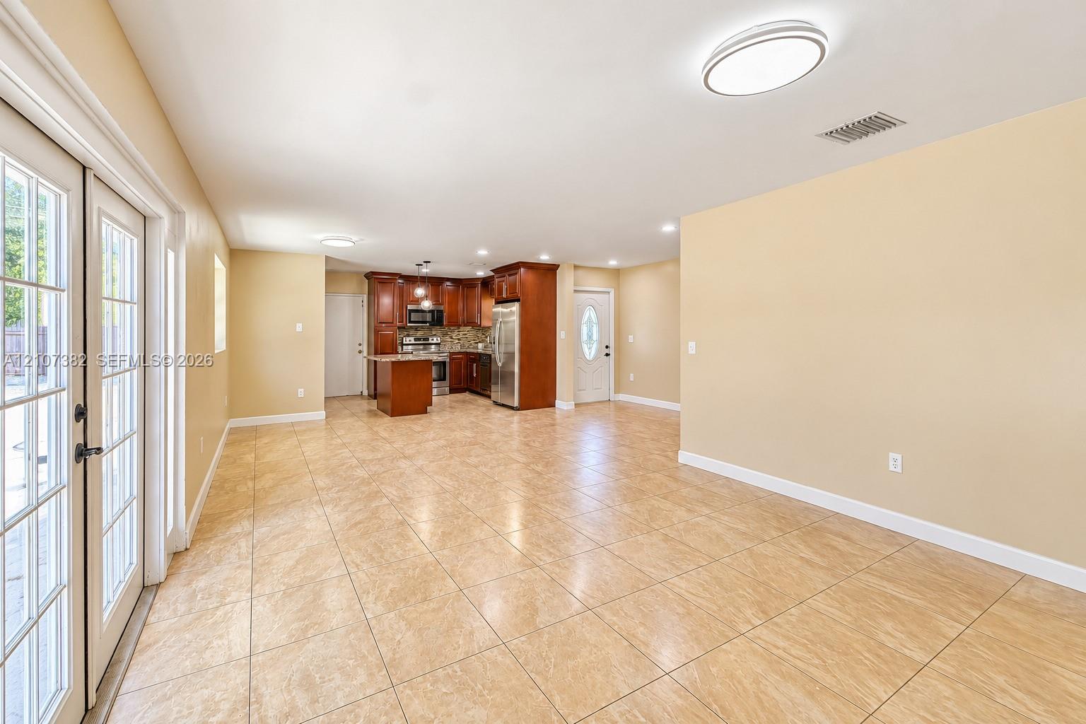 859 3 / 2 1210 sq. ft. $ 2026-10-15 0 Photo