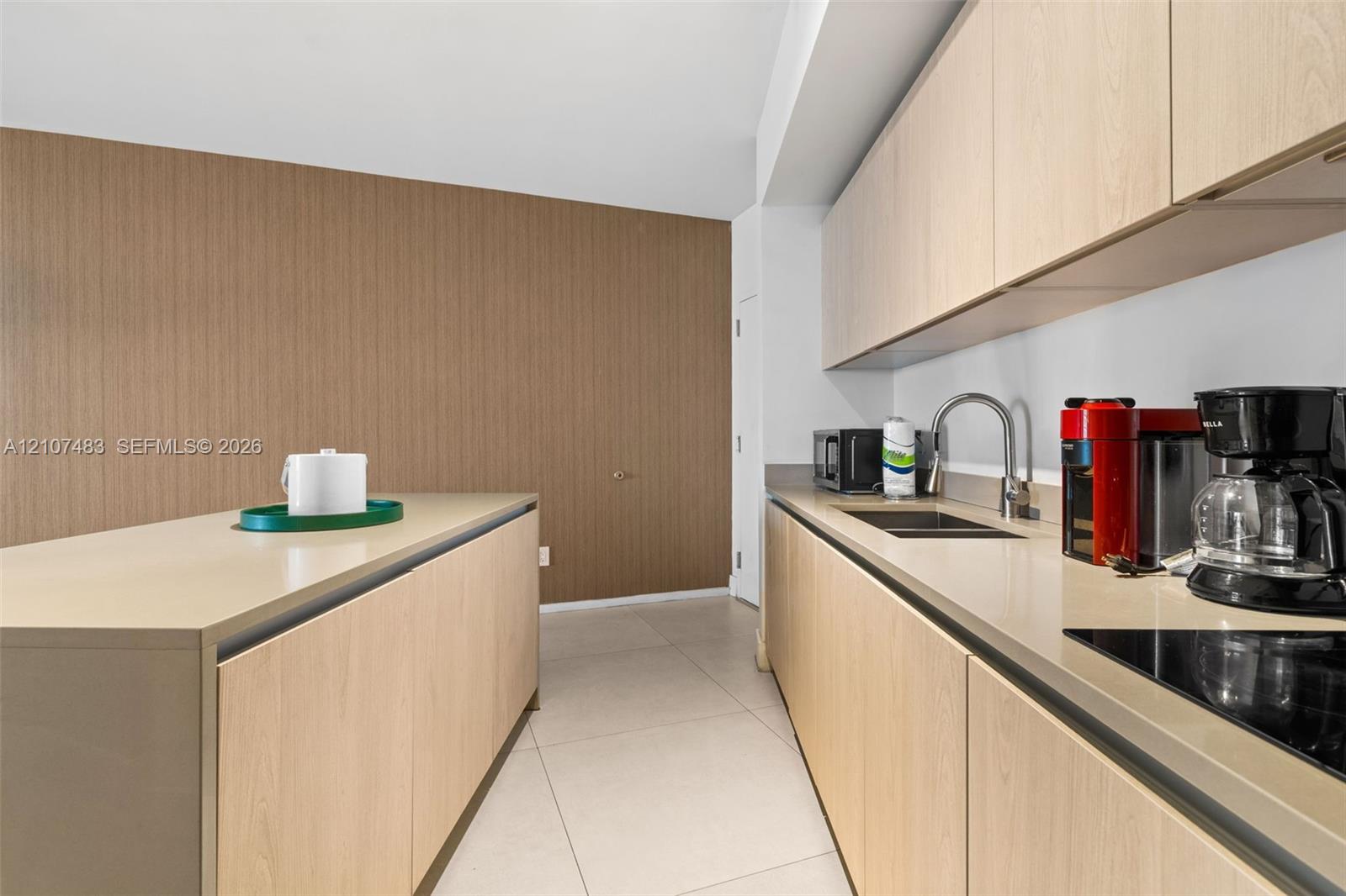 2407 1 / 1 852 sq. ft. $ 2026-10-15 0 Photo
