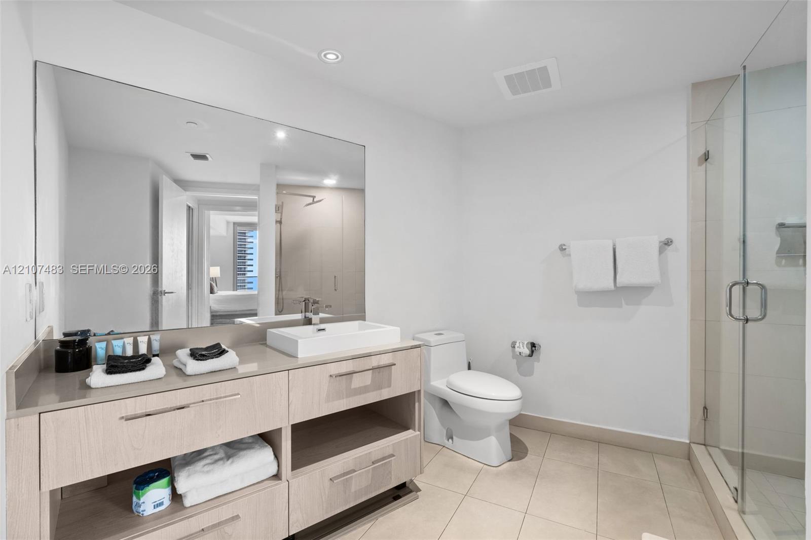 2407 1 / 1 852 sq. ft. $ 2026-10-15 0 Photo