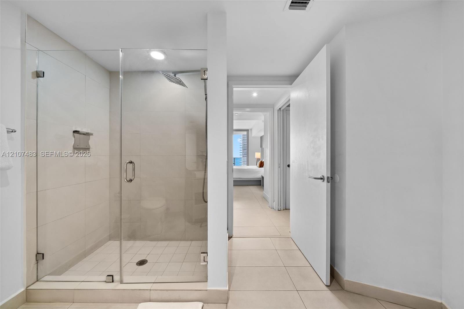 2407 1 / 1 852 sq. ft. $ 2026-10-15 0 Photo