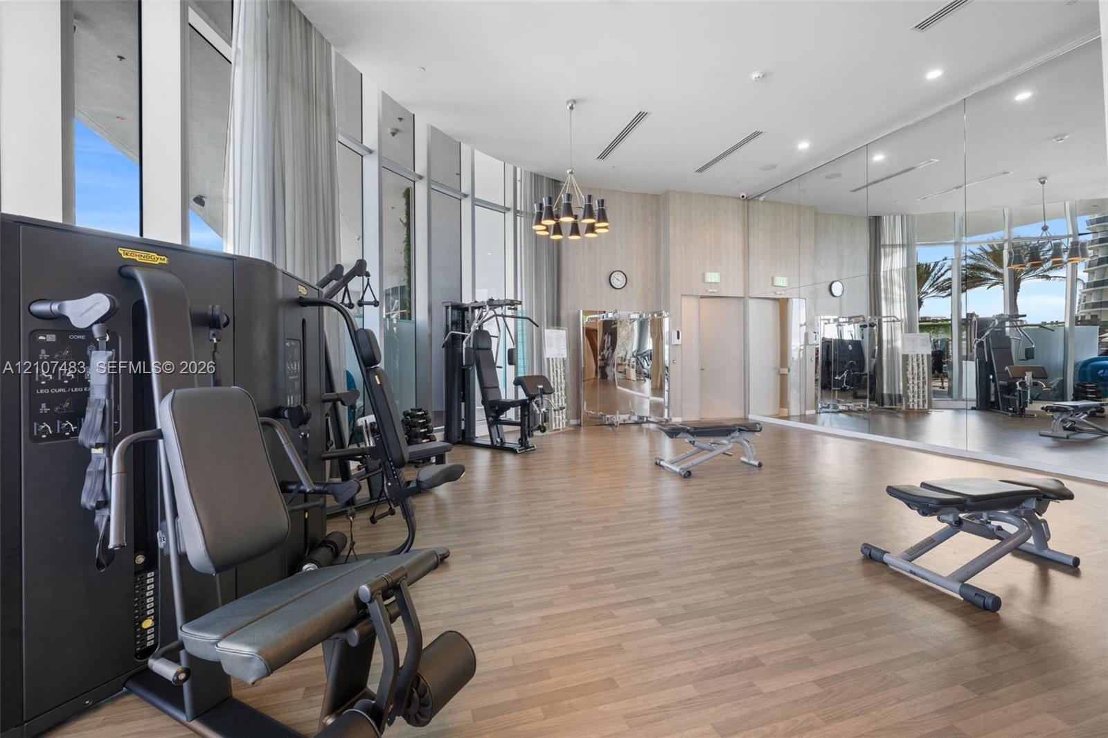 2407 1 / 1 852 sq. ft. $ 2026-10-15 0 Photo