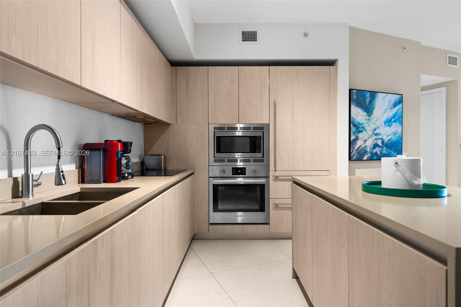 2407 1 / 1 852 sq. ft. $ 2026-10-15 0 Photo