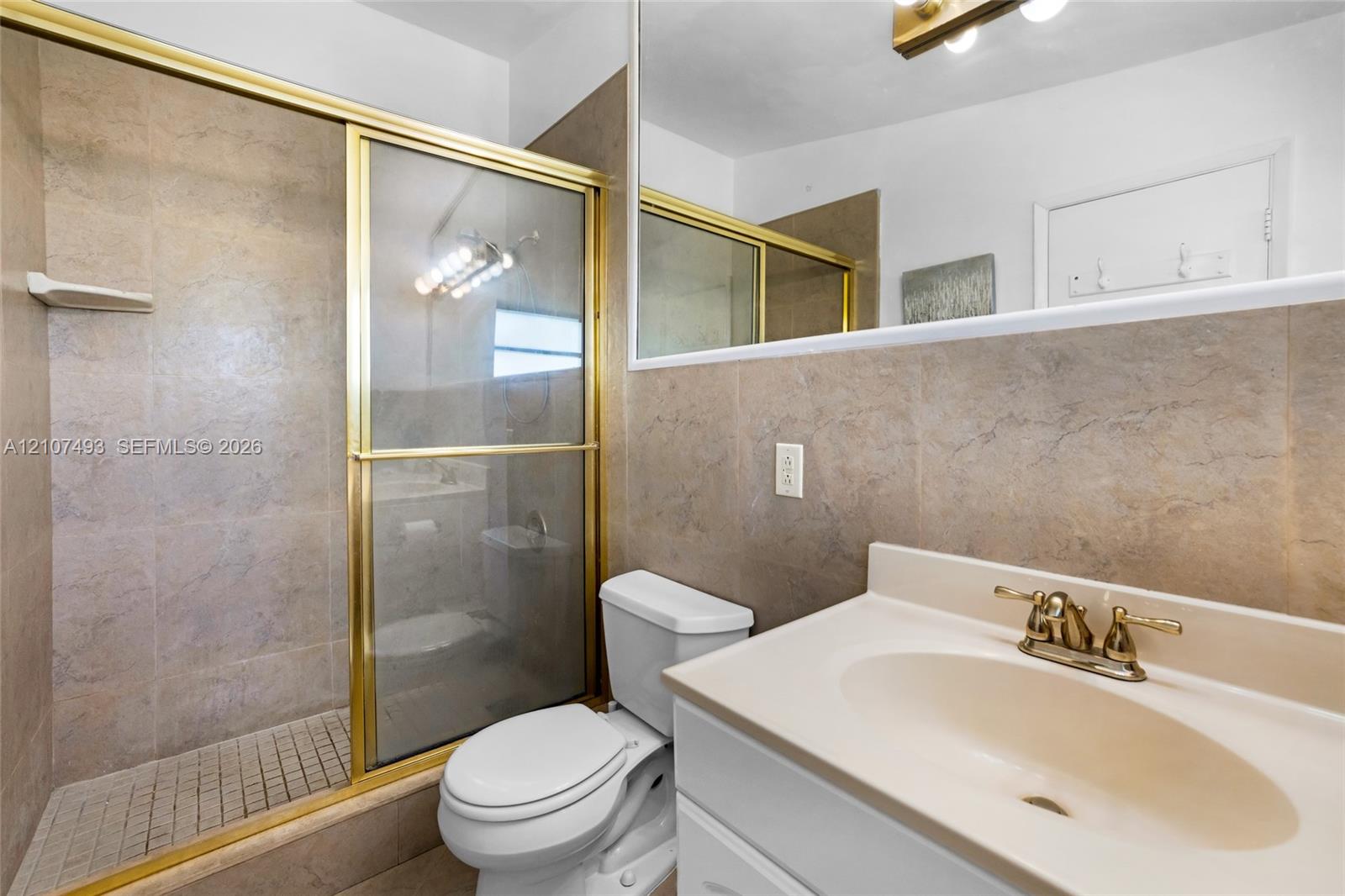 See details / 3299 sq. ft. $ 2026-10-15 0 Photo